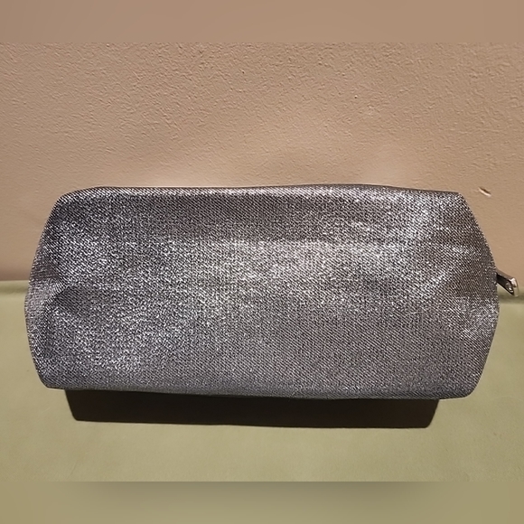 New Women's Coach Fragrance Metallic Silver Cosmetic Bag - Picture 2 of 4